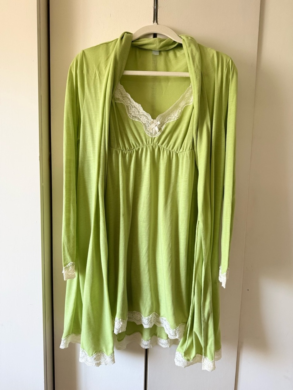 Vintage Eberjey Lace Modal Peignoir Set Pistachio Chemise & Robe Set Lady Godiva - Picture 9 of 15
